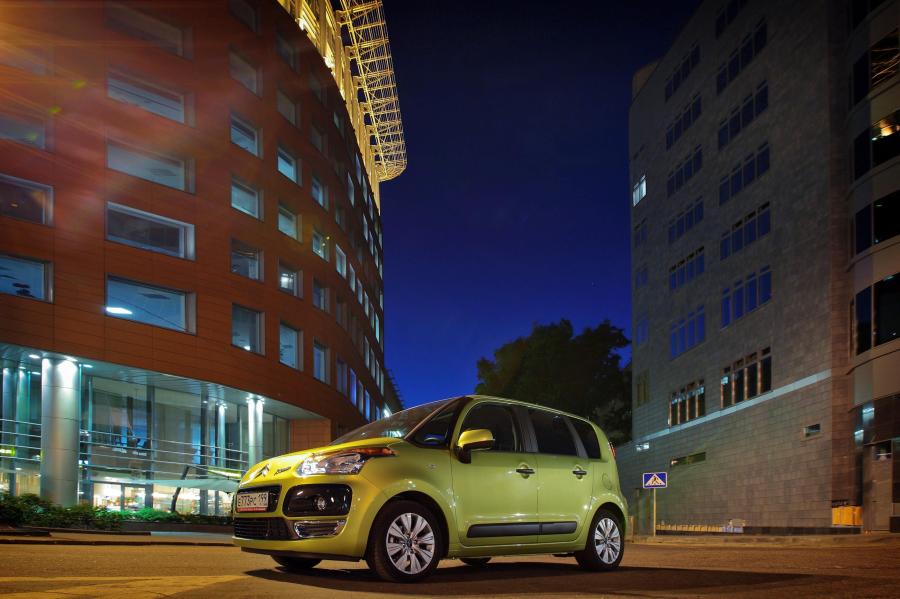  Citroen C3 Picasso 2009 года  (фото 107 из 242)
